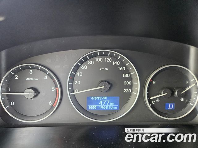 Hyundai Starex 2019 — photo 8