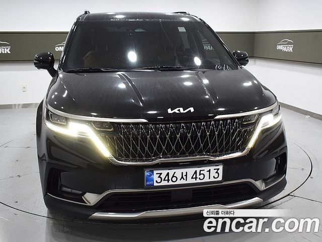 Kia Canival 2023 — photo 2