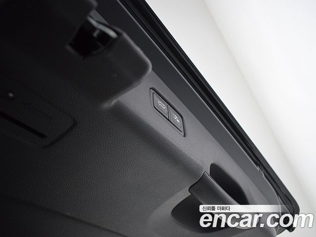 Kia Canival 2023 — photo 6
