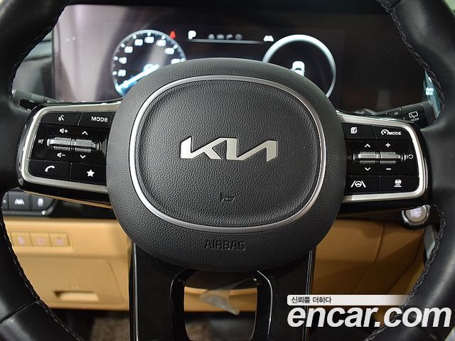 Kia Canival 2023 — photo 15