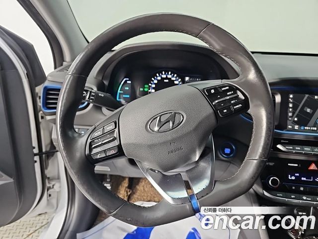 Hyundai Ioniq 2016 — photo 9