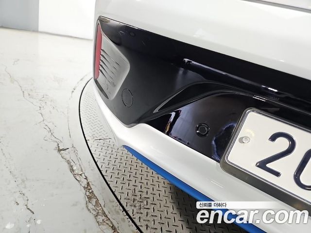 Hyundai Ioniq 2016 — photo 13