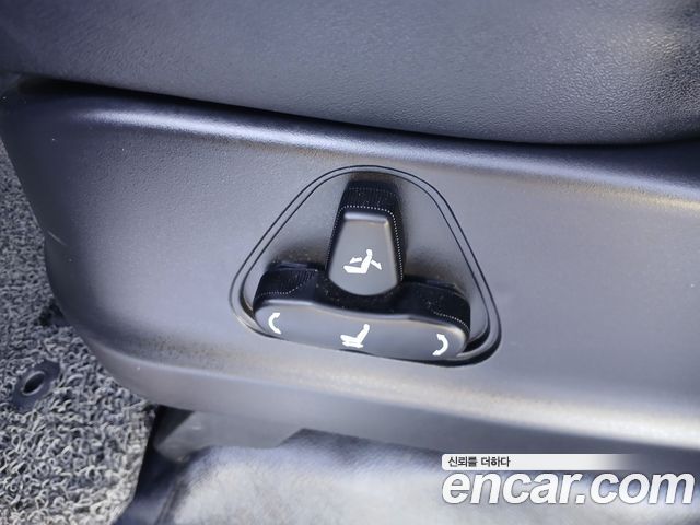 KG Mobility KORANDO 2017 — photo 15