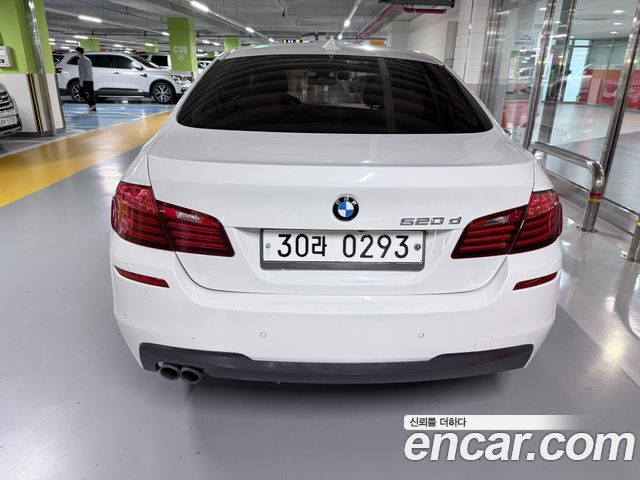 BMW 5-Series 2016 — photo 3