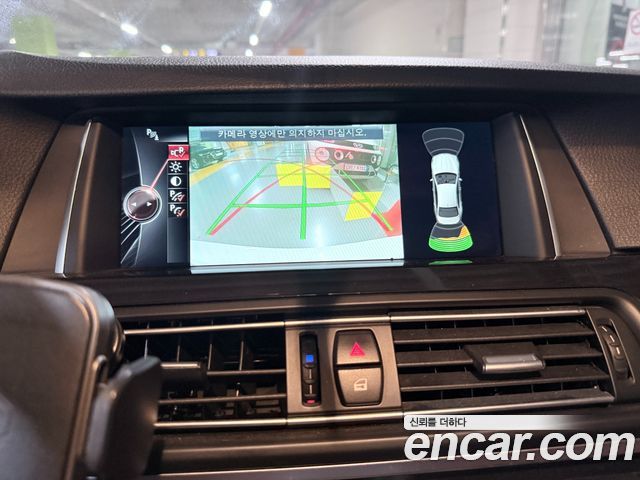 BMW 5-Series 2016 — photo 9