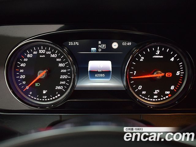 Mercedes-Benz E-Class 2018 — photo 6