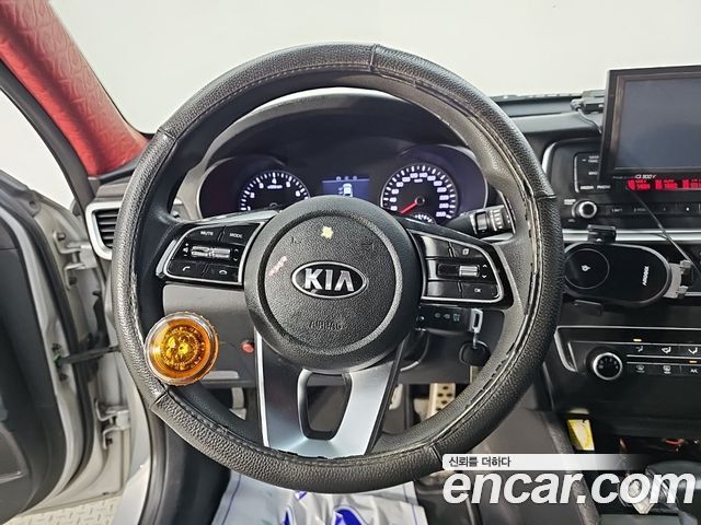 Kia K5 2019 — photo 8