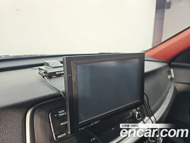 Kia K5 2019 — photo 13