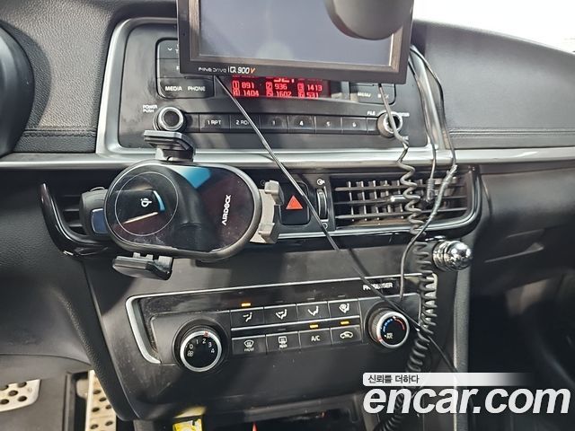 Kia K5 2019 — photo 14