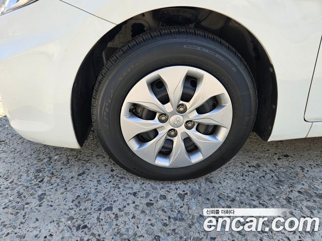 Hyundai Accent 2015 — photo 5