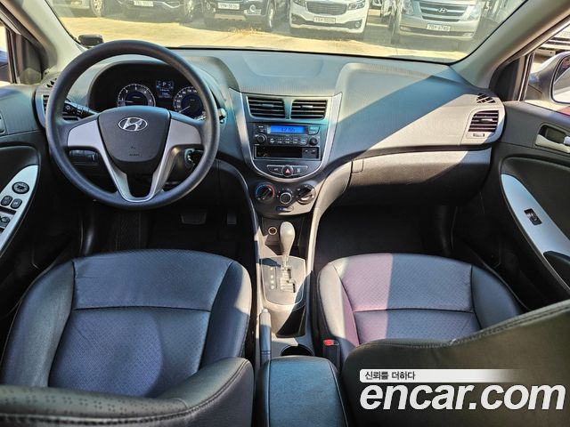 Hyundai Accent 2015 — photo 7