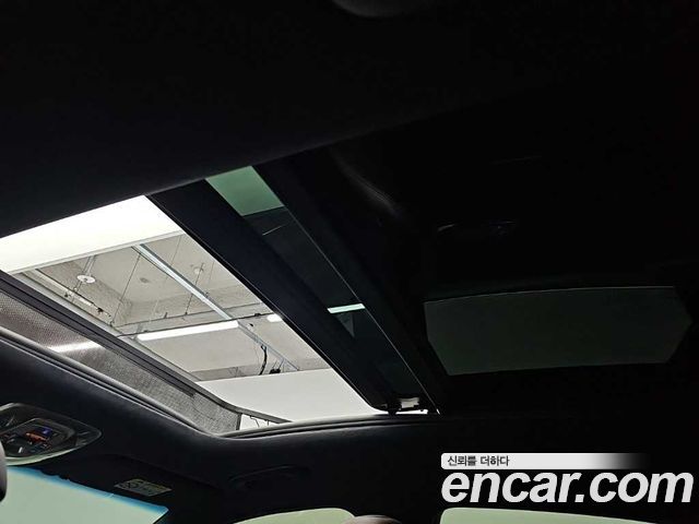 Genesis GV70 2021 — photo 14