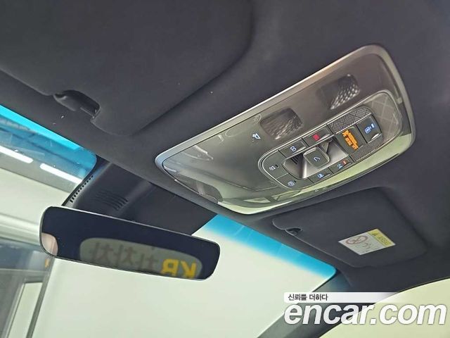 Genesis GV70 2021 — photo 17