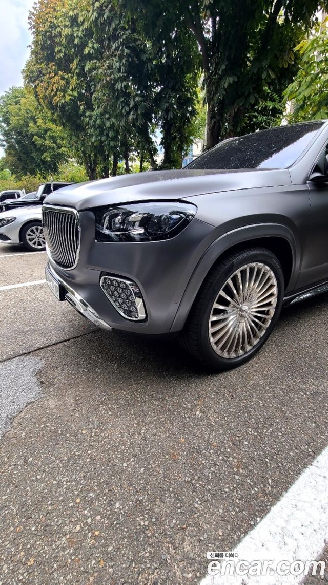 Mercedes-Benz GLS-Class 2025 — photo 2