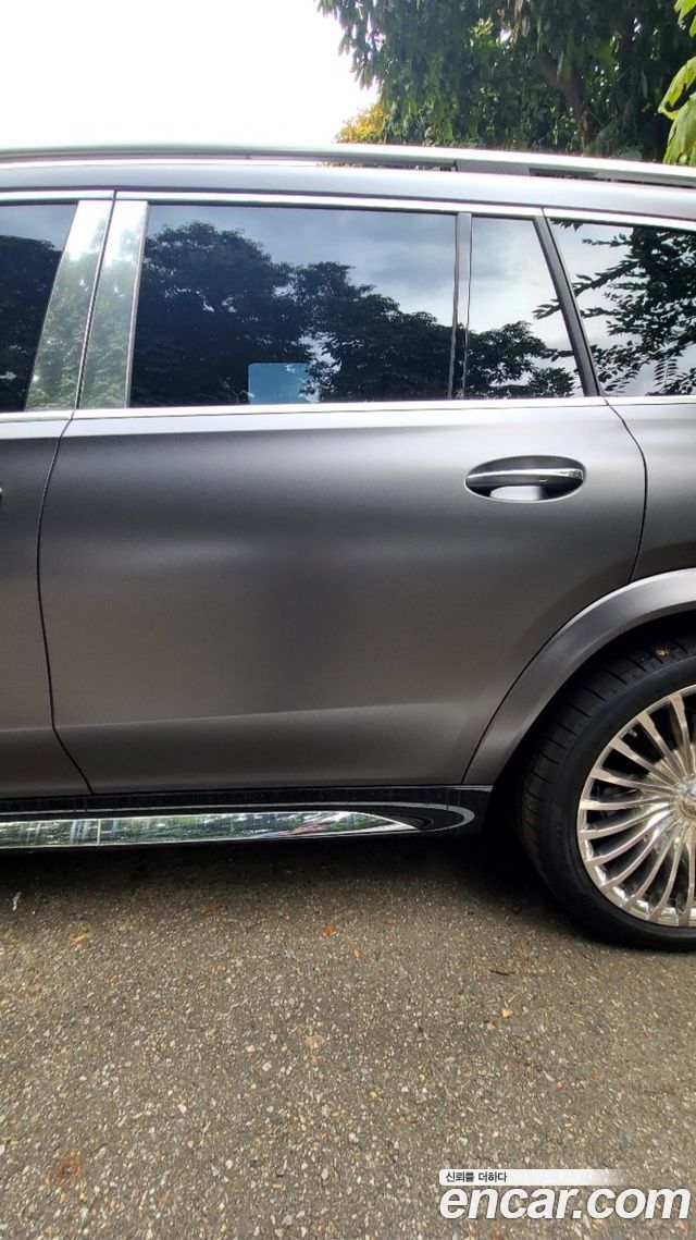 Mercedes-Benz GLS-Class 2025 — photo 4