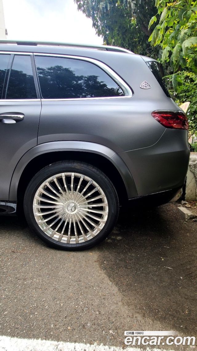 Mercedes-Benz GLS-Class 2025 — photo 5