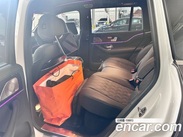 Mercedes-Benz GLS-Class 2025 — photo 11