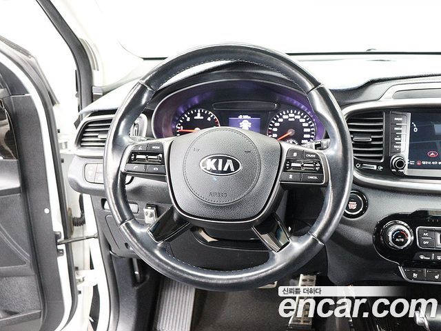 Kia Sorento 2019 — photo 18