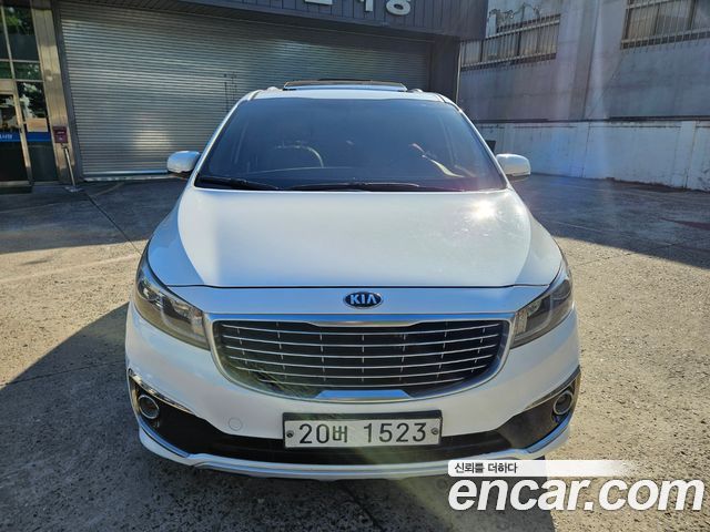Kia Canival 2015 — photo 3