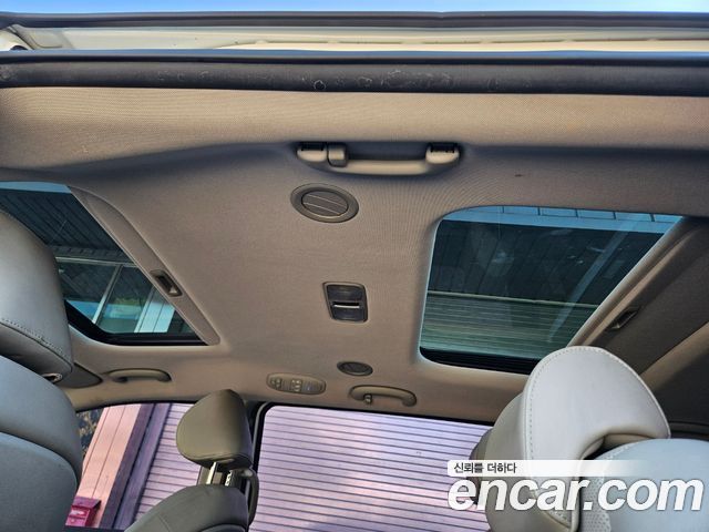 Kia Canival 2015 — photo 13