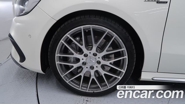 Mercedes-Benz A-Class 2018 — photo 5