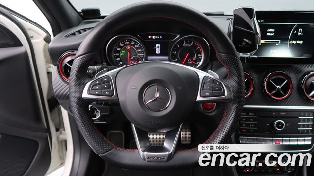 Mercedes-Benz A-Class 2018 — photo 19