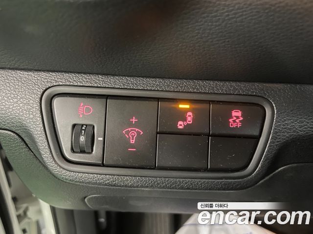 Kia K3 2022 — photo 8