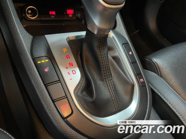 Kia K3 2022 — photo 16