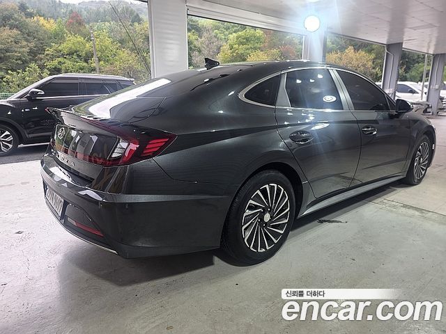 Hyundai Sonata 2022 — photo 4
