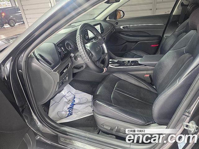 Hyundai Sonata 2022 — photo 8