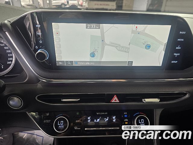 Hyundai Sonata 2022 — photo 11