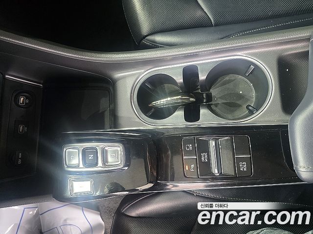 Hyundai Sonata 2022 — photo 13