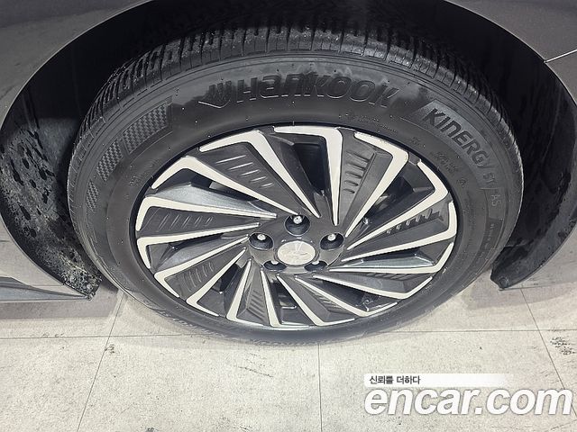 Hyundai Sonata 2022 — photo 18