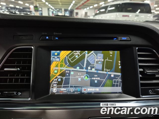 Hyundai Sonata 2015 — photo 11