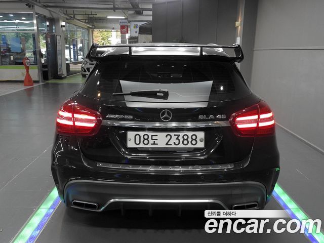 Mercedes-Benz GLA-Class 2018 — photo 4