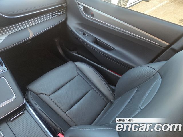Hyundai Grandeur 2023 — photo 9