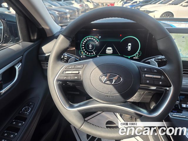 Hyundai Grandeur 2023 — photo 12