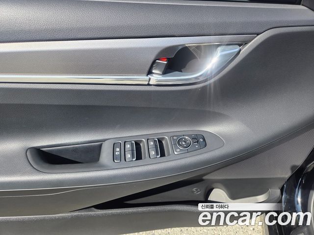 Hyundai Grandeur 2023 — photo 14