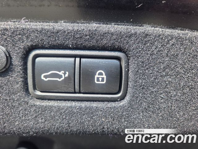 Hyundai Grandeur 2023 — photo 15