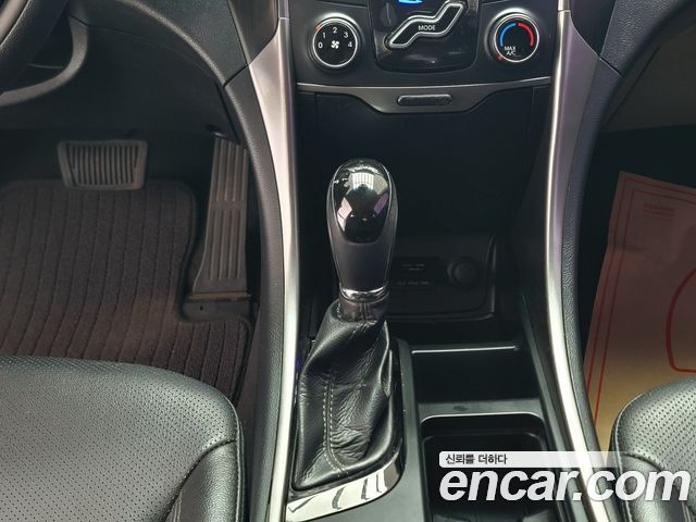 Hyundai Sonata 2012 — photo 9