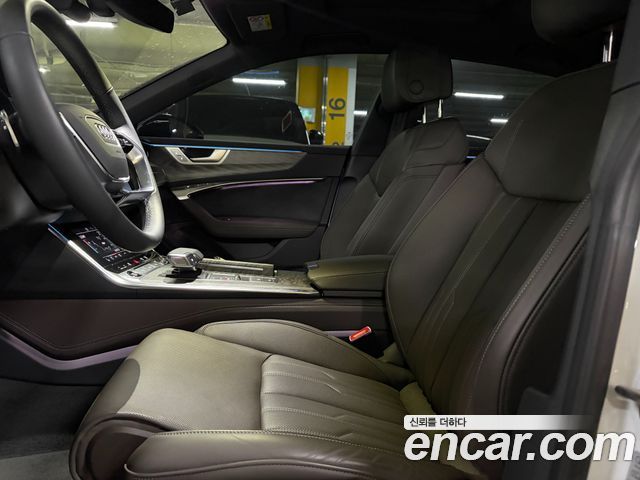 Audi A7 2025 — photo 10