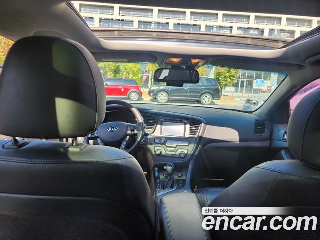 Kia K5 2012 — photo 15