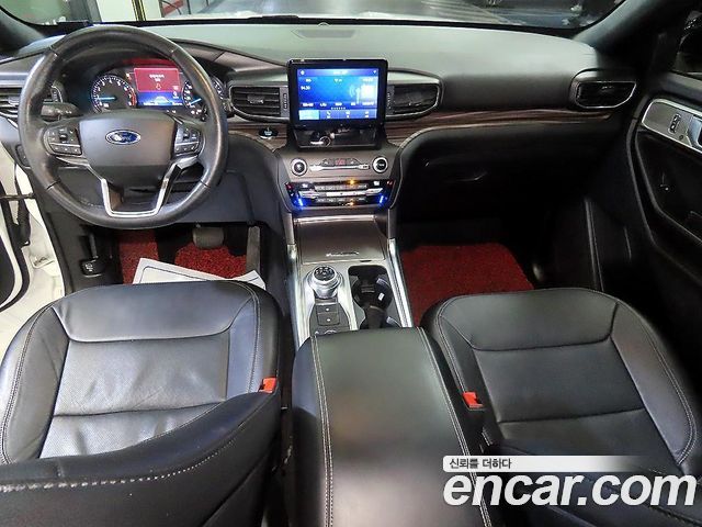 Ford Explorer 2020 — photo 10