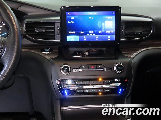 Ford Explorer 2020 — photo 11