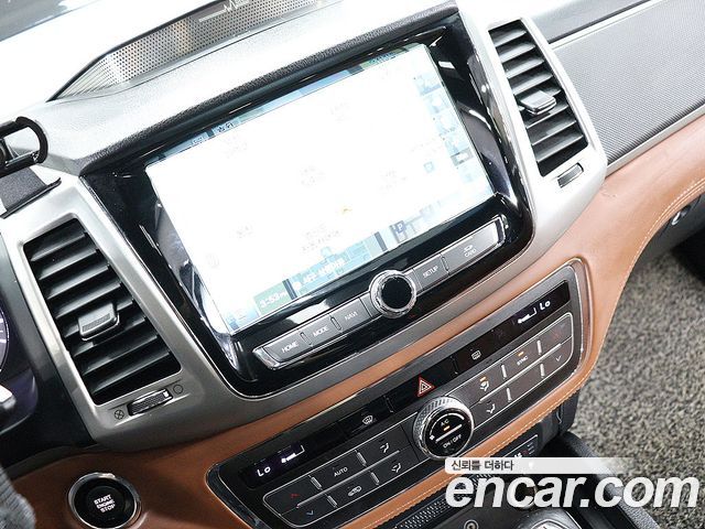 KG Mobility Rexton 2018 — photo 11