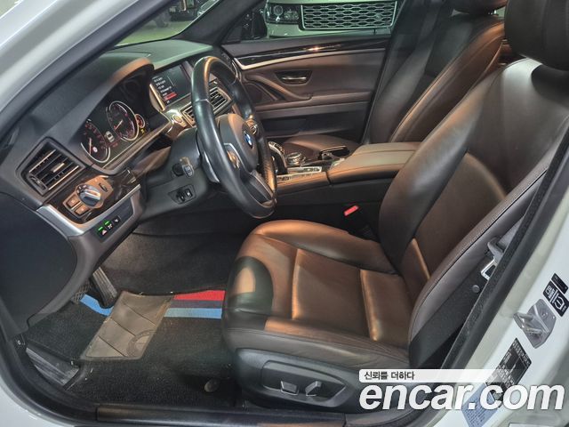 BMW 5-Series 2016 — photo 12