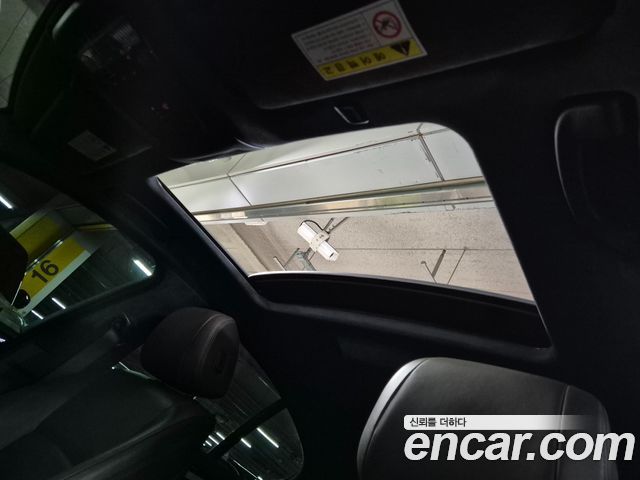 BMW 5-Series 2016 — photo 18