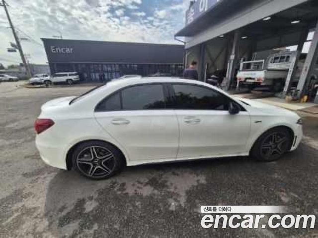 Mercedes-Benz A-Class 2023 — photo 2