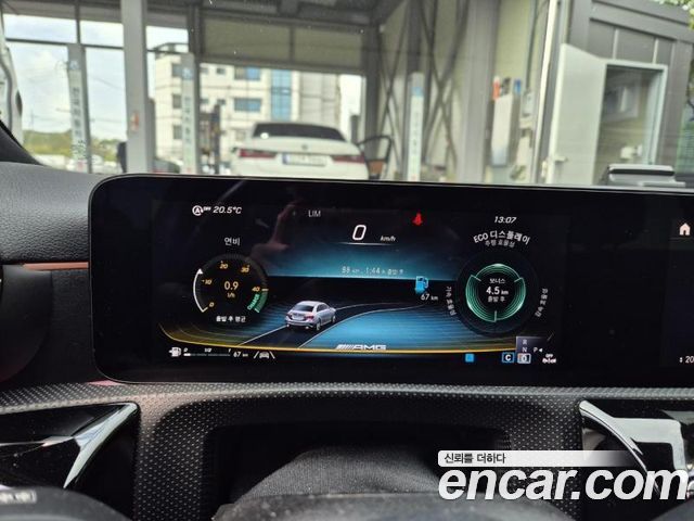 Mercedes-Benz A-Class 2023 — photo 6