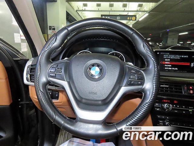 BMW X6 2018 — photo 8
